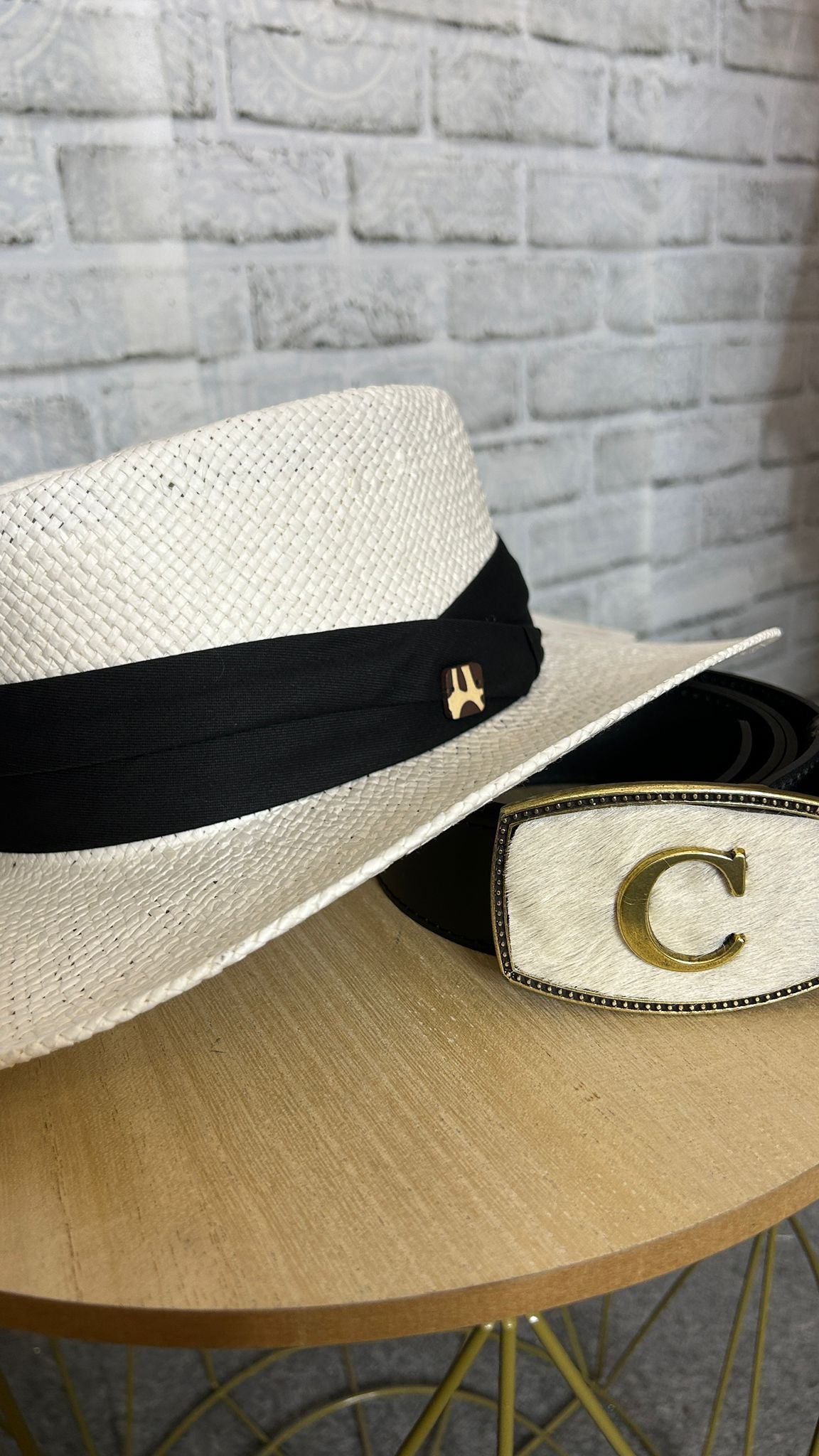 SOMBRERO MOD.ERMITA BLAMCO/ NEGR0